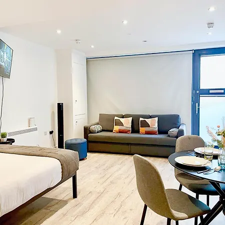 Sleek Studio Flat Near Highbury & Islington Station London Exterior photo